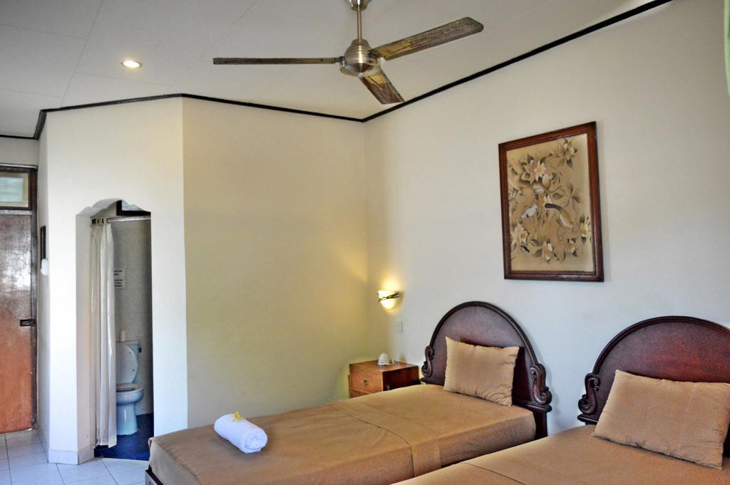 Yulia 2 Homestay Sanur Ngoại thất bức ảnh